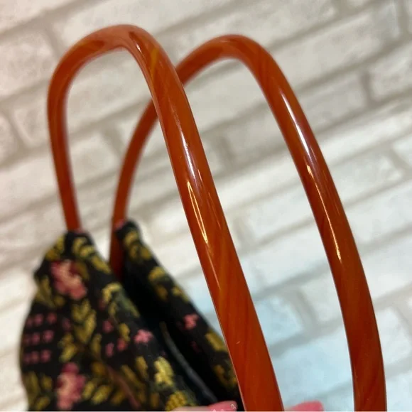 Vintage Black Pink Floral Tapestry Embroidered Bag Purse Lucite Handles - Picture 7 of 9